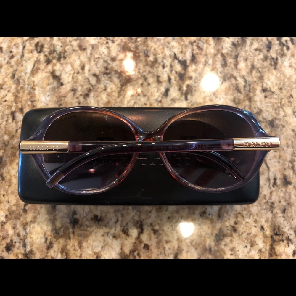 Ralph Lauren Sunglasses with Case. - Picture 2 of 3